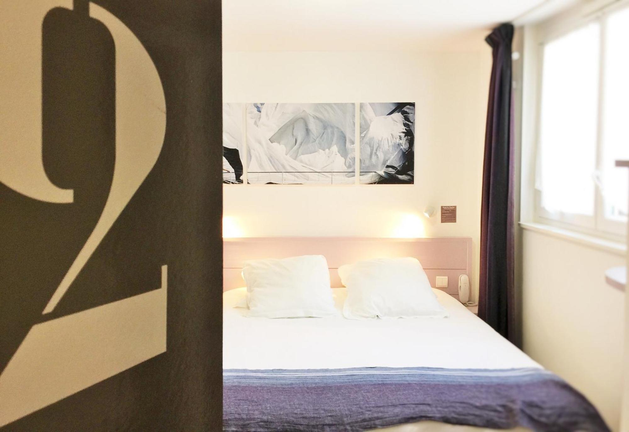 Hotel La Marine, Vieux Port La Rochelle  Room photo